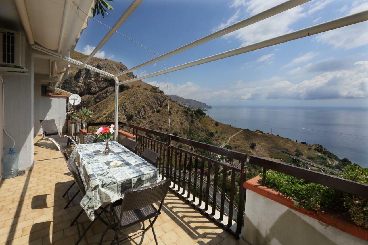 Olimpia'S House Apartment Taormina Exterior photo